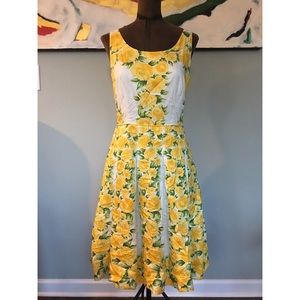 Ann Taylor LOFT yellow floral flare dress size 4