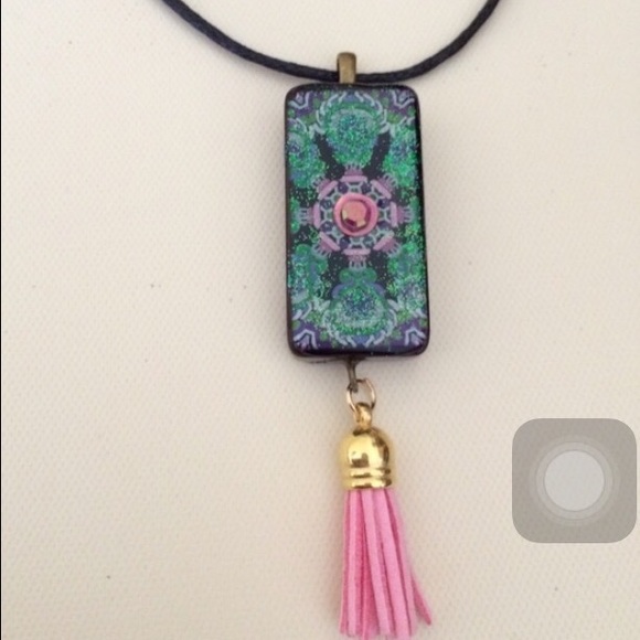 NWOT Stunning BOHO necklace with tassel!! 🏵🏵 - Picture 3 of 4