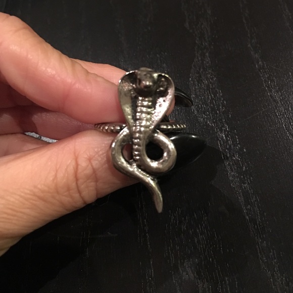 Vanessa Mooney cobra ring