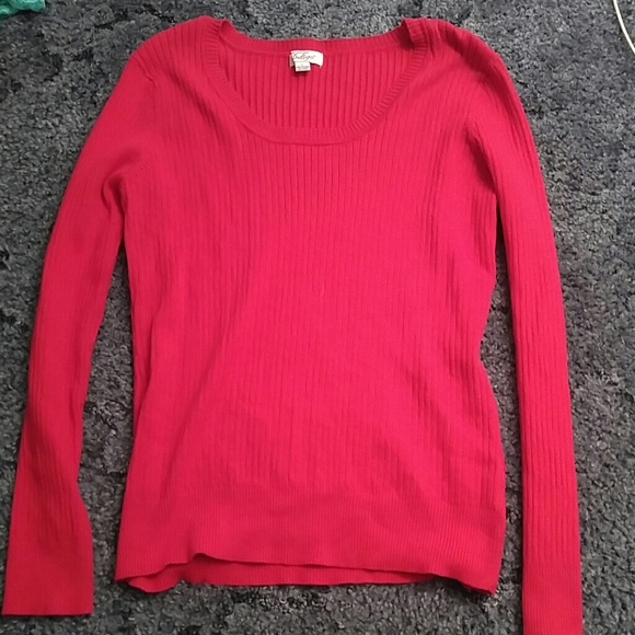Red ribbed sweater