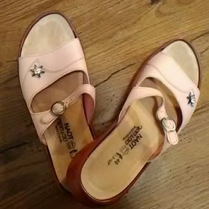 Naot Sandals Size 9