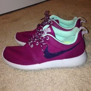 Nike Roshe Runs
