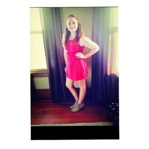 Meet your Posher, Kayla