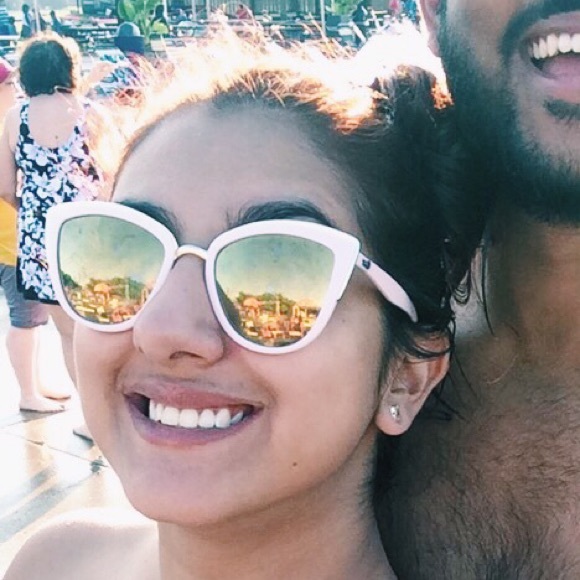 Quay c Too Faced sunnies