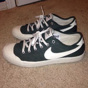 Nike Vintage Sneakers