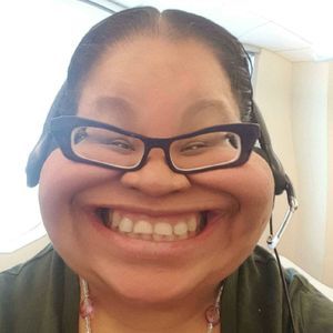 Meet your Posher, Roxanna