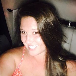 Meet your Posher, Christy