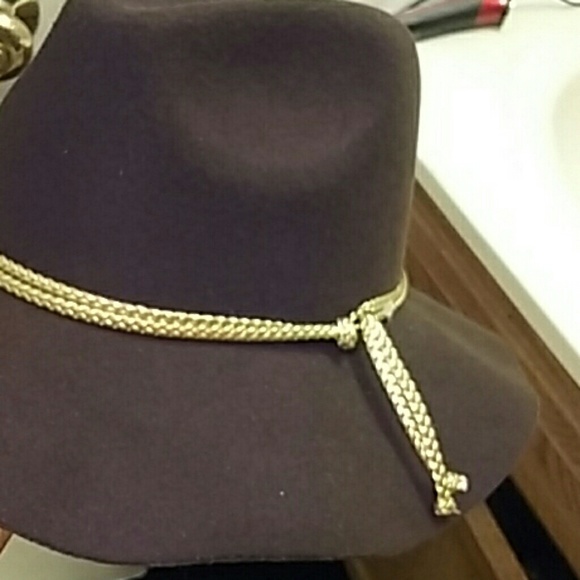Brown Hat - Picture 3 of 4