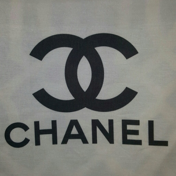 Last one!! Price Drop!!{Coco Fashion Tee} - Picture 2 of 2