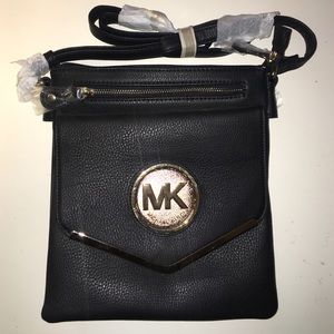 Black & Gold Michael Kors Crossbag/Shoulder Bag