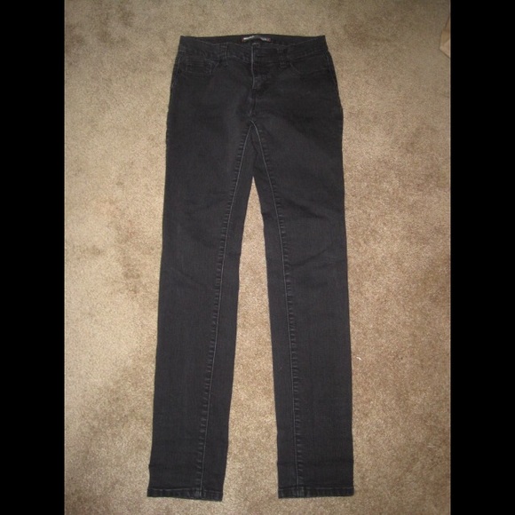 Black skinny jeans
