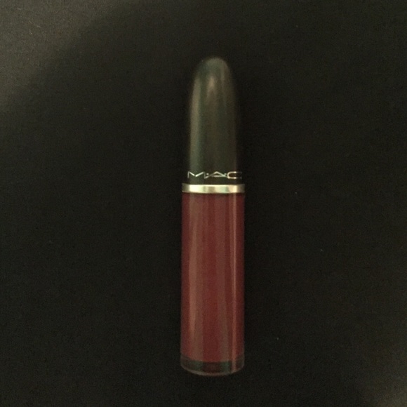 MAC "Oh, Lady" Retro Matte Liquid Lipcolor