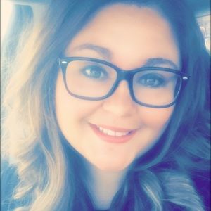 Meet your Posher, Ally