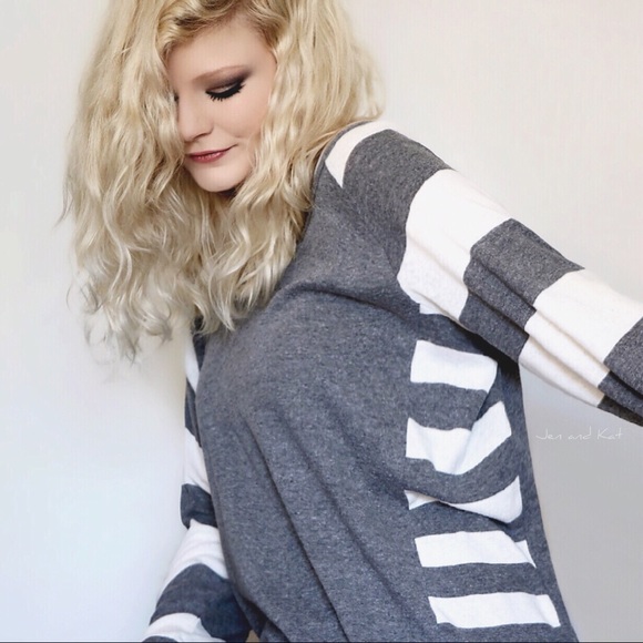 Extremely cozy Derek Heart long sleeved shirt