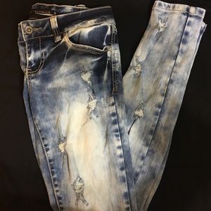 Acid wash  distressed skinny jeans sz 3