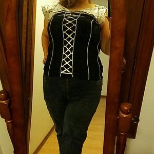 Tripp NYC B&W corset top. Zipper in back.