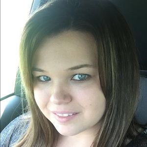 Meet your Posher, Lacey