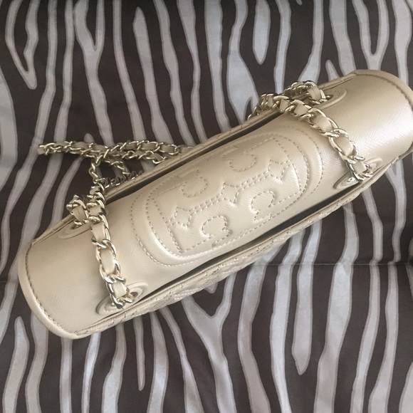 Tory Burch Fleming - Picture 2 of 4