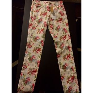 [NWT] Bershka Tropical Beach Floral Stretchy Jeans