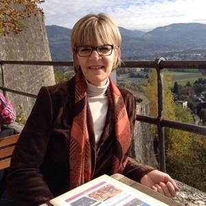 Meet your Posher, Georgina