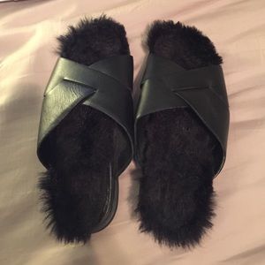 Fur/Leather Sliders, Size 9