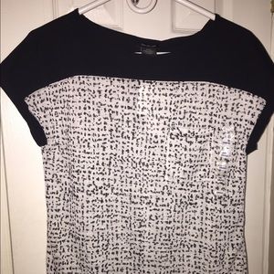 Calvin Klein Jeans print top-size small, NWT