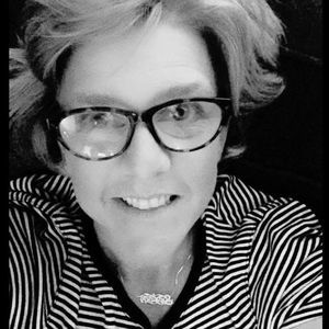 Meet your Posher, Suzanne