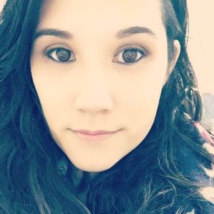 Meet your Posher, Angie