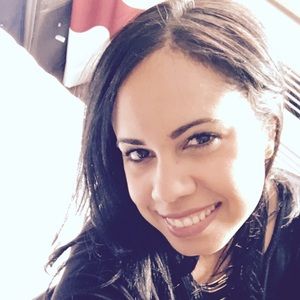 Meet your Posher, Shana