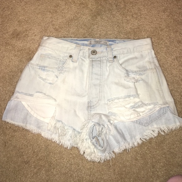 A&F high waisted light wash shorts 00