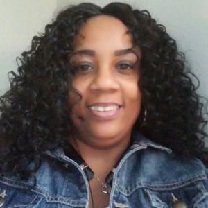 Meet your Posher, Deyonda