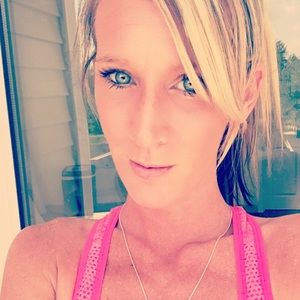 Meet your Posher, Jillian