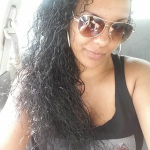 Meet your Posher, Ebony