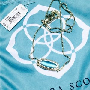 Kendra Scott Annika Pendant in Blue illusion
