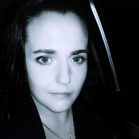 Meet your Posher, Renee - Picture 1 of 1