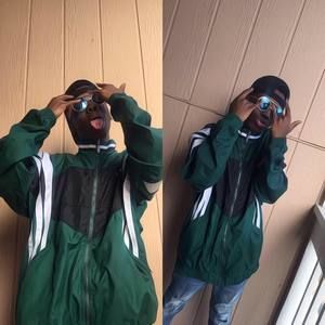 Meet your Posher, Derick