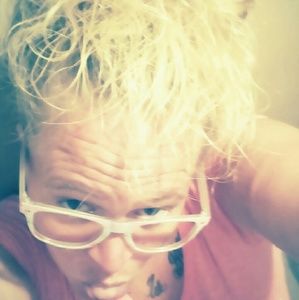 Meet your Posher, Vicki