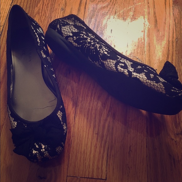 Lace Bow Ballet Flats