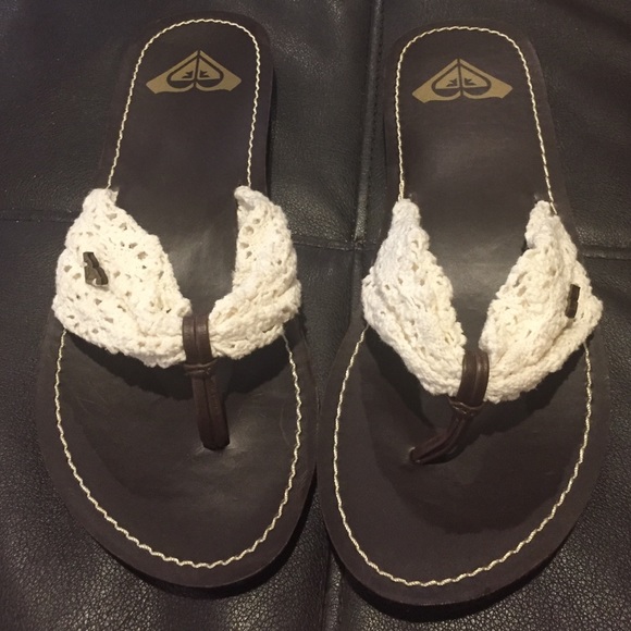 New Roxy sandals size 8