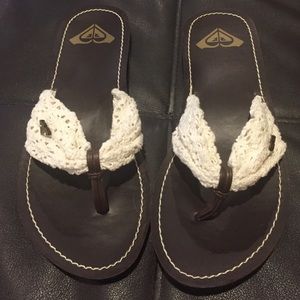 New Roxy sandals size 8