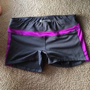 Active wear shorts
