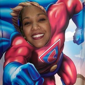 Meet your Posher, Carlixta