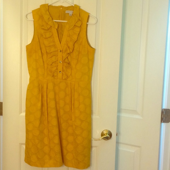 Gold Ruffle-Neck Sleeveless Dress