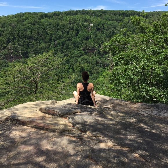 Meet your Posher, Bridget - Picture 1 of 1