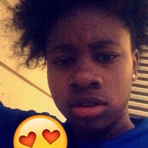 Meet your Posher, Denia