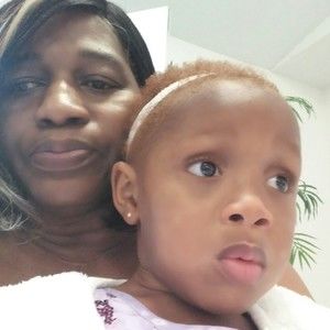 Meet your Posher, Maxine