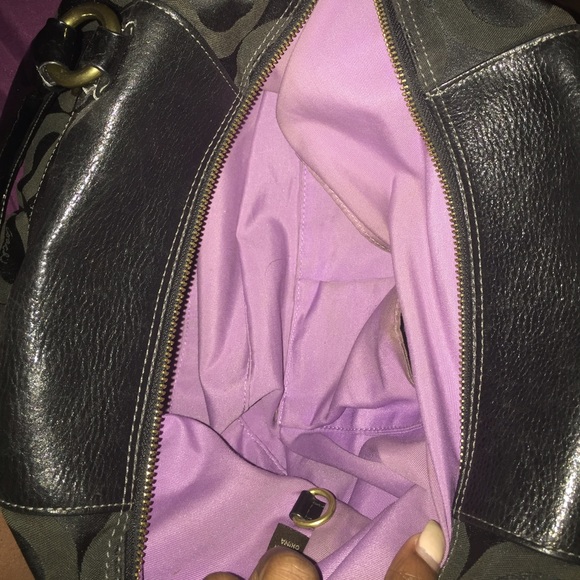 Coach purse - Picture 2 of 2