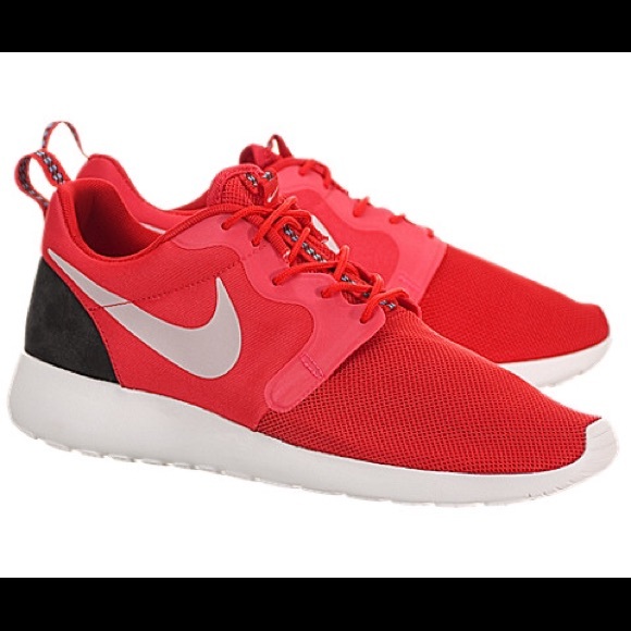 Brand New Nike RosheRun HYP