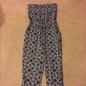 Black and white sleeveless jumpsuit