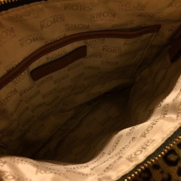 ( SOLD LOCAL ) - Picture 2 of 3